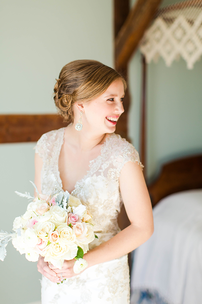 Ivory Wedding Flowers