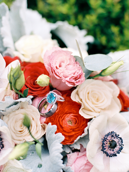 Flowers & Wedding Rings Flowers & Wedding Rings
