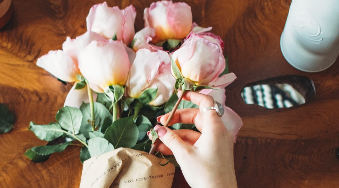 How To Store Roses