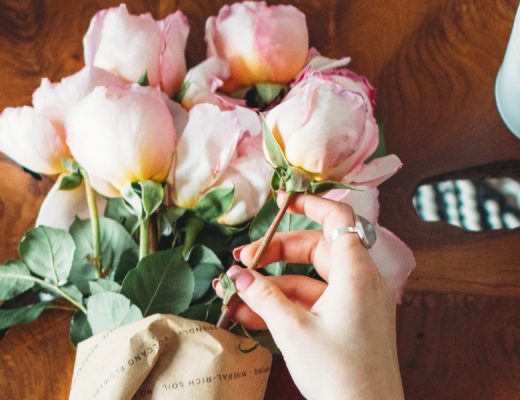 How To Store Roses