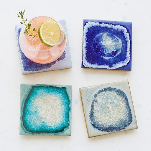 coasters from cracked glass that looks like geodes